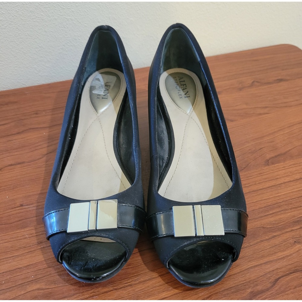Alfani Step N Flex Womens Black‎ Peep Toe Wedge Pumps Silver Buckle Chorde 8M